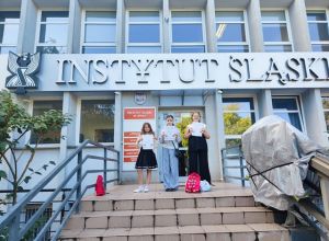 Obraz wyróżniający aktualność