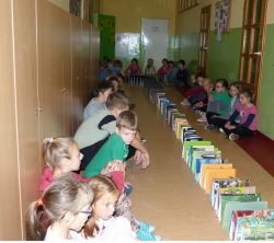 Obraz wyróżniający aktualność